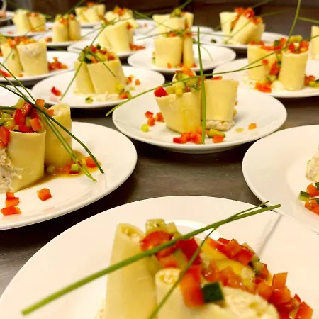 Restaurant Et Soiree Etape Bel Air בלרוק-לה-באינס
