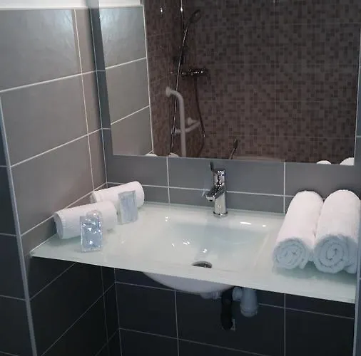 Hotel Restaurant Et Soirée étape Bel Air 2*