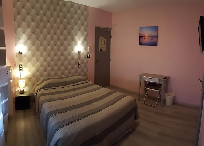 Hotel Restaurant Et Soiree Etape Bel Air 2*